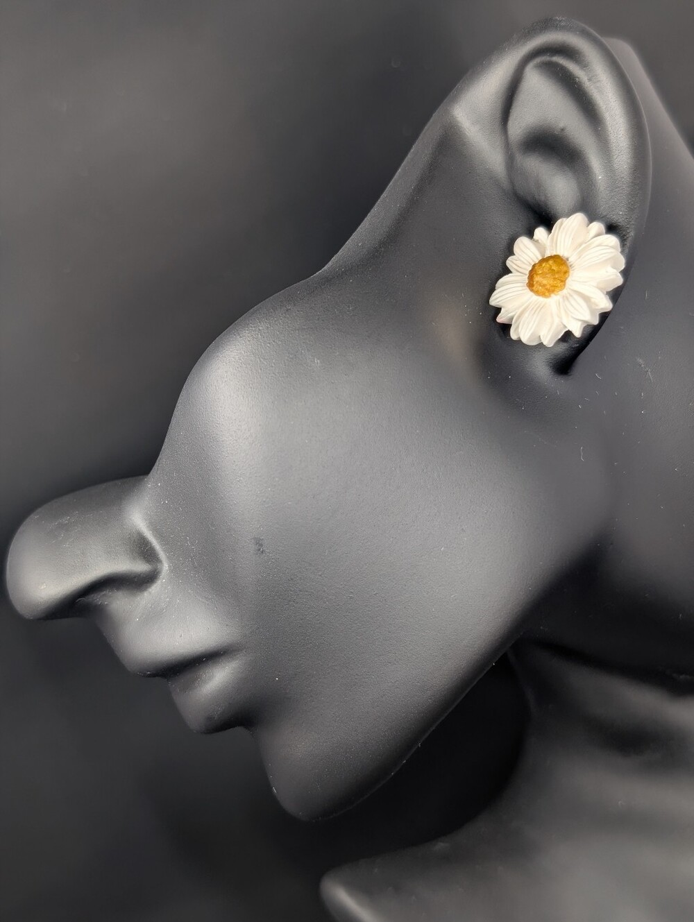 Daisy Floral Stud Earrings